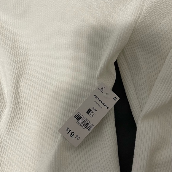 Ardene White Longsleeve Ribbed Crop Top NWT - Picture 4 of 5